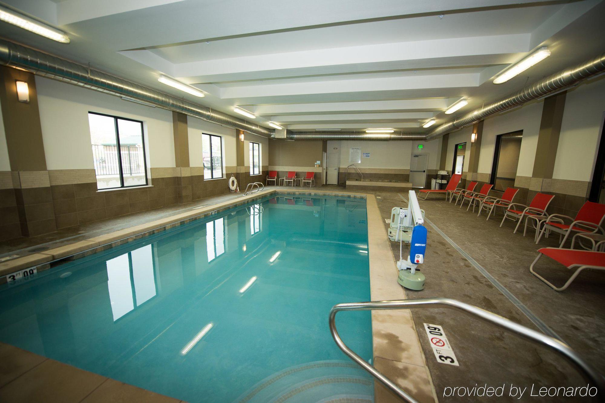 Holiday Inn Express & Suites Denver South - Castle Rock By Ihg Экстерьер фото